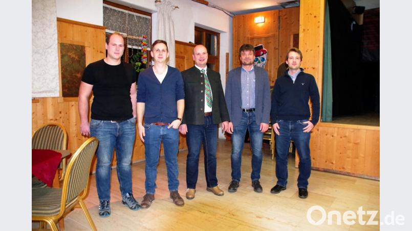 Die Referenten des Abends (von links): Andreas Gradl, Anton Neumann, Thomas Mayer (Amt für Ernährung, Landwirtschaft und Forsten Regensburg), Wolfgang Wittmann, Thomas Huber (Firma Belchim). Bild: müb