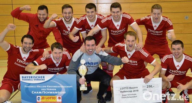 So sehn Sieger aus: Die Spvgg Pfreimd ist Kreismeister im Futsal. Bild: mr