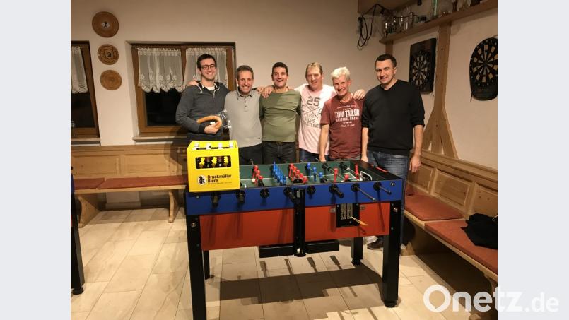 Die stolzen Sieger des Kickerturniers in Weigendorf. Bild: exb
