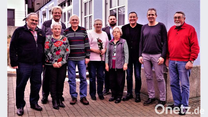Der Vorstand der SPD AG 60 plus mit Gästen: Günther Rieger, Achim Neupert, Heribert Schubert, Käti Brewitzer, Sebastian Dippold, Margarete Reger, Karl Schmidberger, Monika Eckart, Dieter Neubauer und Engelbert Eckart (von rechts). Bild: arw