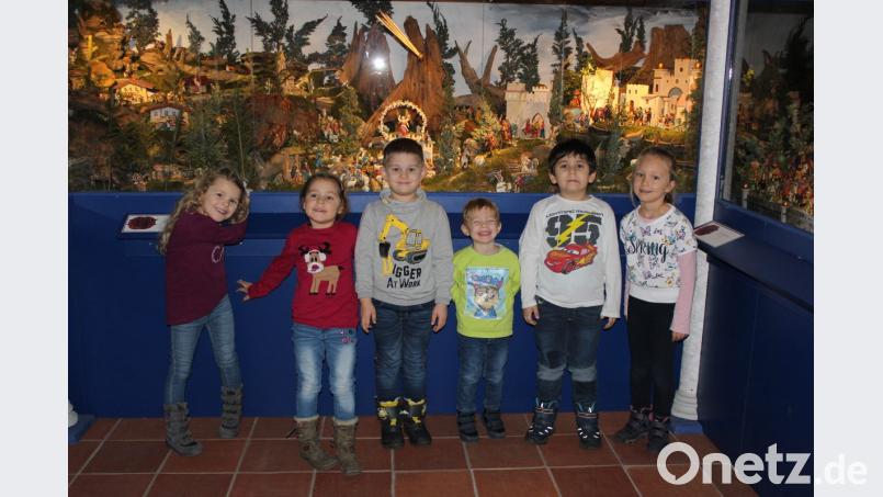 Kinder besuchen das Museumsquartier. Bild: exb