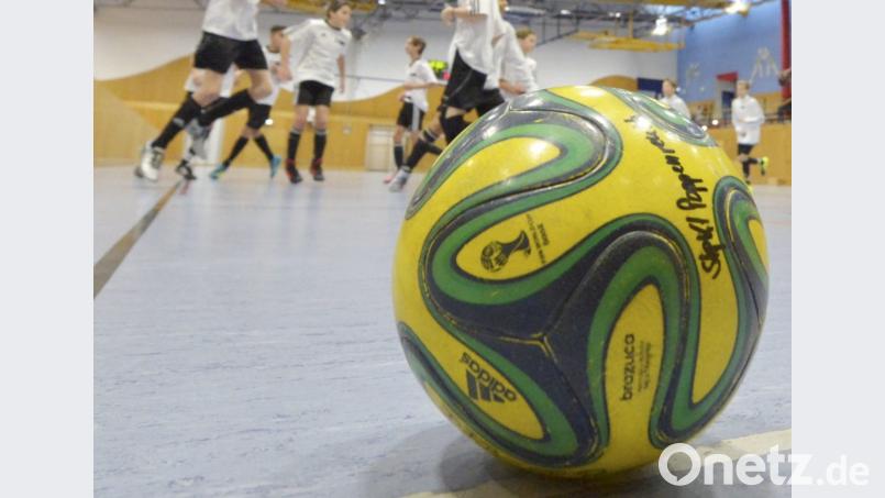 Die A-Junioren der SpVgg SV Weiden gehen am 20. Januar bei der bayerischen Futsal-Meisterschaft an den Start. Einer der Gruppengegner ist der Nachwuchs des Bundesligisten FC Augsburg. Bild: Hubert Ziegler