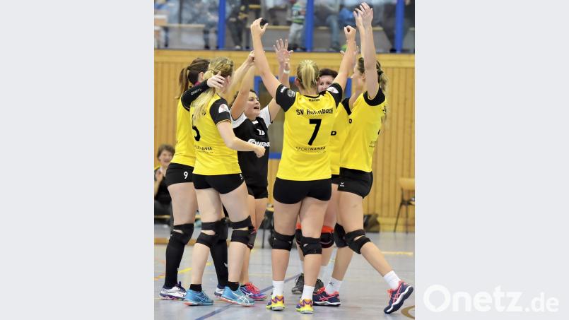 Mit einem 3:0-Erfolg beim TSV Sonthofen II gelingt den Volleyballerinnen des SV Hahnbach ein erfolgreicher Start in die Rückrunde der Regionalliga. Bild: Hubert Ziegler