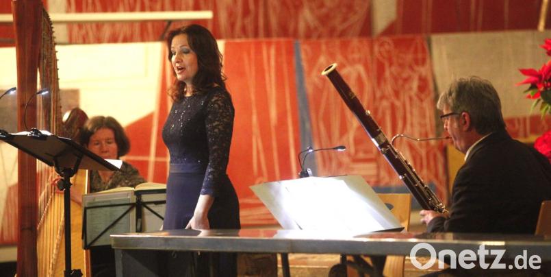 Unter dem Titel „Geboren ist uns ein Kindelein“ gaben Dagmar Spannbauer, Veronika Miller-Wabra und Roland Polzer ein Benefizkonzert Bild: Hirsch