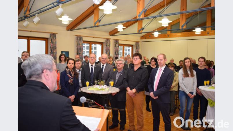 Der Pfarrgemeinderat Oberköblitz hatte die Vertreter der kirchlichen und weltlichen Organisationen zum Neujahrsempfang eingeladen. Pfarrer Markus Ertl machte sich dabei Gedanken zur &quot;neuen Freiheit&quot;, die von vielen falsch verstanden wird. Bild: bnr