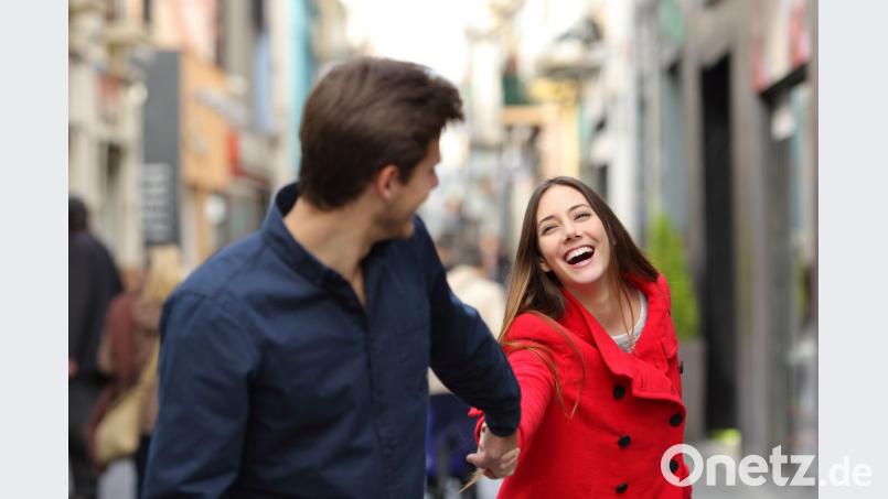 Wenn sich das eigene Leben irgendwann nicht mehr wie das eigene Leben anfühlt, fordert es eine Veränderung von uns. Bild: Antonioguillem – stock.adobe.com