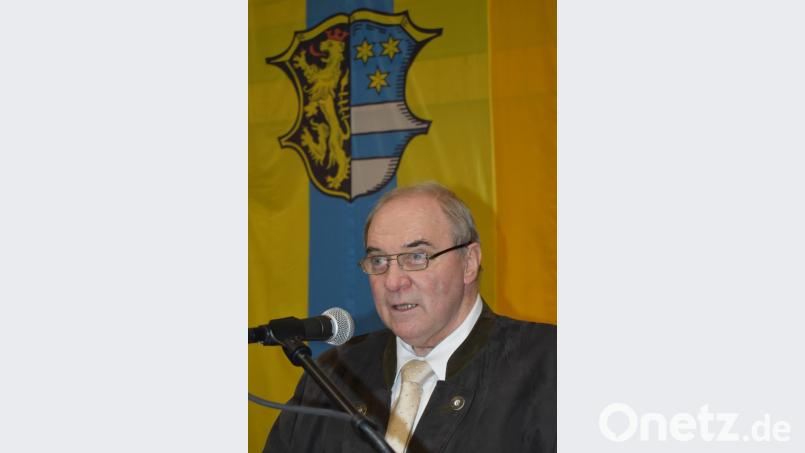 Stadtverbandsvorsitzender Gerhard Mark begrüßt die Gäste beim Neujahrsempfang. Bild: rgr