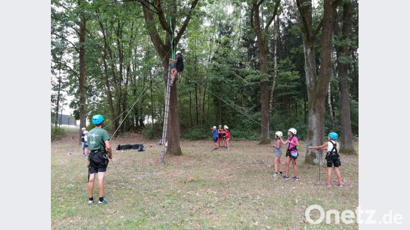 Bilder aus der Ferienfreizeit 2018: Klettern und Spaß haben. Bild: exb