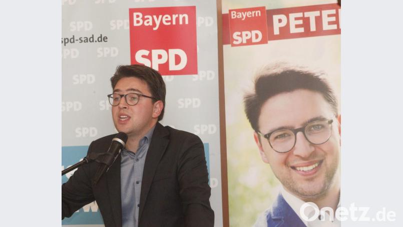SPD-Kreisvorsitzender und Landtagskandidat Peter Wein beim Wahlkampffinale vor einem Vierteljahr. Das Ergebnis war mies, die Stimmung ist bei den Genossen aber schon wieder besser geworden. Bild: Hirsch