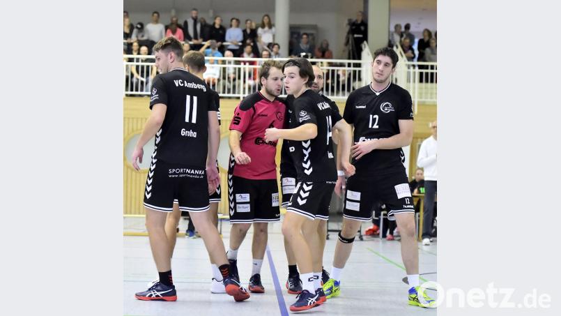 Konzentriert in das Heimspiel-Doppel: Am Sonntag ist der TSV Lengfeld zu Gast beim VC Amberg, eine Woche später dann der ASV Neumarkt. Bild: Hubert Ziegler