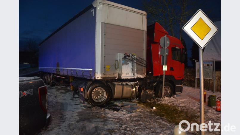 Nicht mehr fahrtüchtig war der Lastwagen. Bild: jr