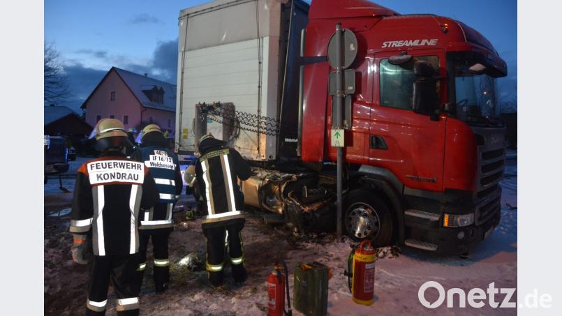 Nicht mehr fahrtüchtig war der Lastwagen. Bild: jr
