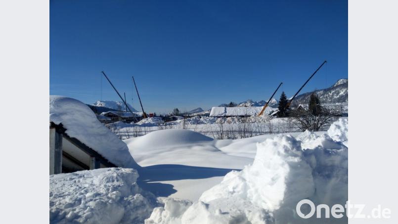 Einsatz im Schneechaos Bild: exb