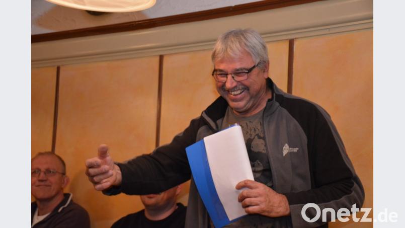 Vorsitzender Johann Schatz hat immer gut Lachen: Seit vielen Jahren leitet er die Geschicke des Vereins , der sich durch großen Zusammenhalt auszeichnet. Bild: eya