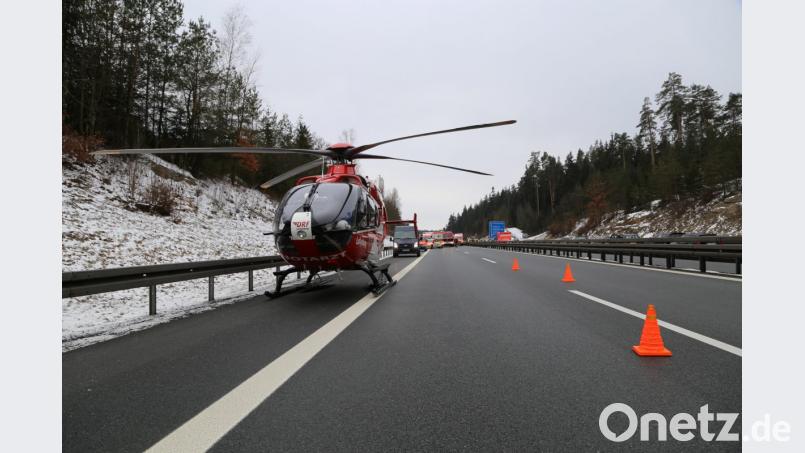 Unfall auf der A93 zwischen den Anschlussstellen Falkenberg und Wiesau. Bild: rw