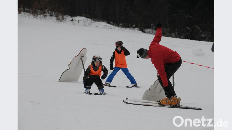 Skikurs des SC Tirschenreuth auf der Altglashütte. Bild: axs