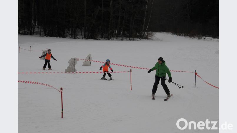 Skikurs des SC Tirschenreuth auf der Altglashütte. Bild: axs