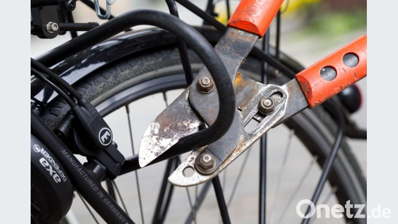 Fahrraddiebe bedienten sich in einer Garage in Luhe und nahem zwei Mountainbikes mit. Bild: Friso Gentsch/dpa Bild: dpa