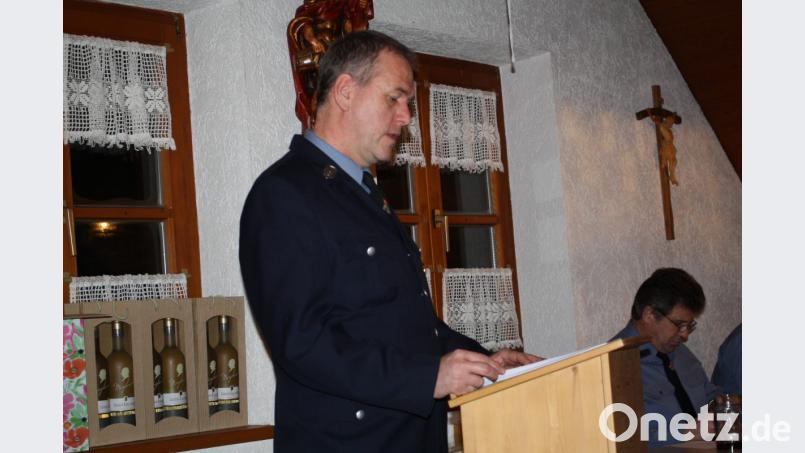 Mag es anderswo &quot;sterbende&quot; Feuerwehren geben: die Feilersdorfer Florianstruppe gehört sicher nicht dazu. Ein voller Saal, fünf Neueintritte und eine vom Vorsitzenden Stefan Lex in der Hauptversammlung vorgetragene eindrucksvolle Vereinsaktivitätenliste sprachen für sich. Bild: bjp Bild: bjp