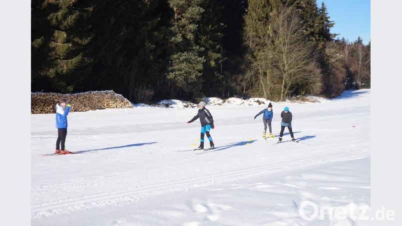 Sicher unterwegs auf den Langlauf-Skiern: Einsteigern werden beim Wintersporttag und durch das WSV-Kursangebot beispielsweise Kenntnisse in der Skating-Disziplin vermittelt. Bild: eib