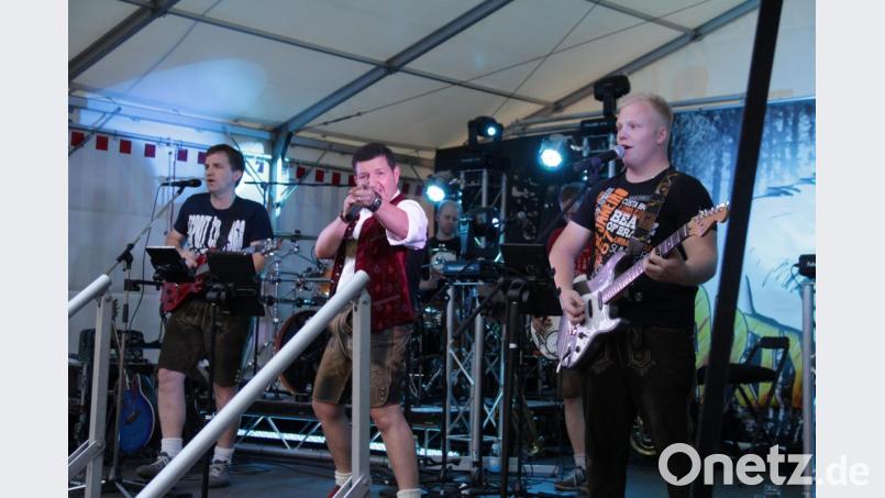 Die "Partyfüchse" sorgten über viele Jahre beim Erbendorfer Bürgerfest für Stimmung. Bild: njn