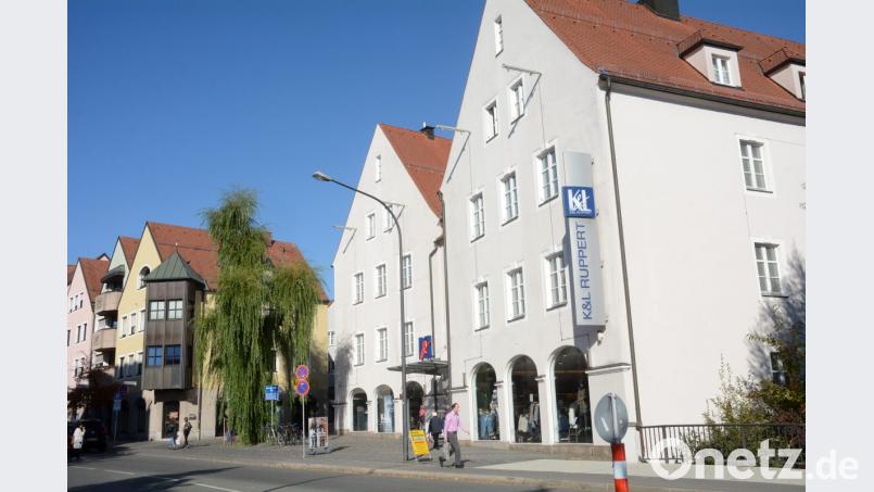 "K&amp;L Ruppert" in Weiden steht nicht auf der Streichliste. Bild: Gabi Schönberger