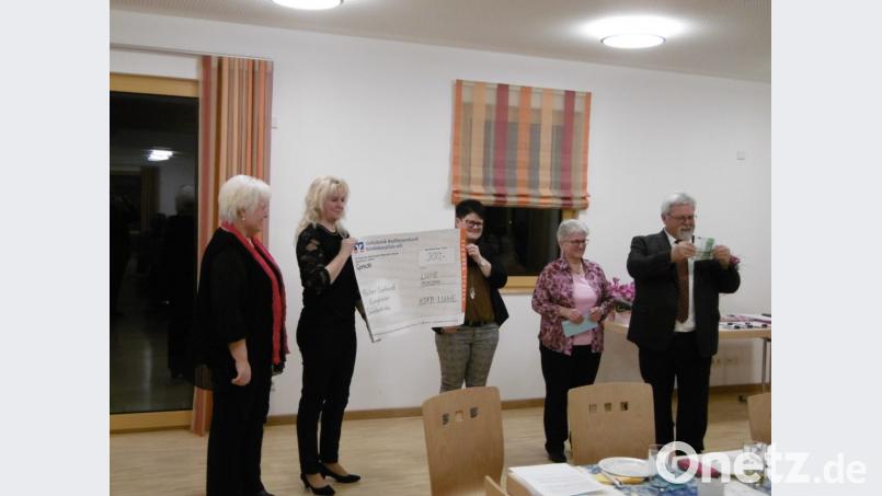 Die Jahreshauptversammlung des Katholischen Frauenbunds Luhe steht im Zeichen des Jubiläumsjahrs. Bild: rgl