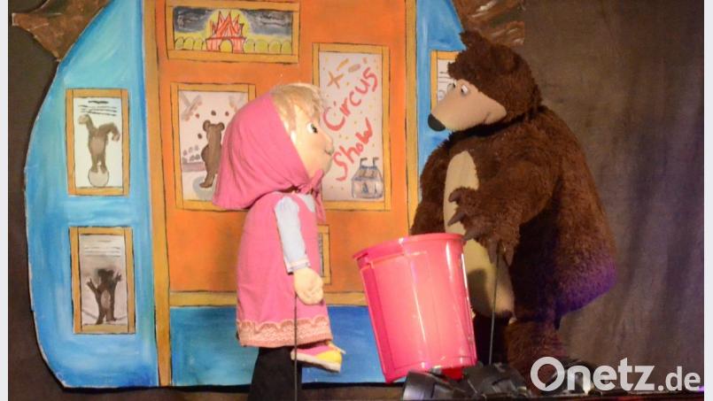 Mascha und der Bär haben Freundschaft geschlossen. Bild: Kunz