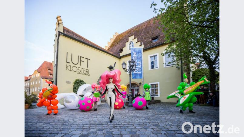 Zu einem Anziehungspunkt weit über die Grenzen des Freistaats hinaus hat sich das Amberger Luftmuseum entwickelt. Inzwischen waren dort 100 Ausstellungen zu sehen. Bild: Luftmuseum