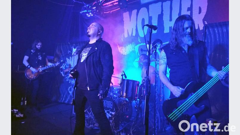 Danzig“-Kultkracher wie „Am I Demon“, „Dirty Black Summer“ oder „Mother“ hat die Heidelberger Tribute-Band „Mother“ am Samstag im Gepäck. Bild: lst
