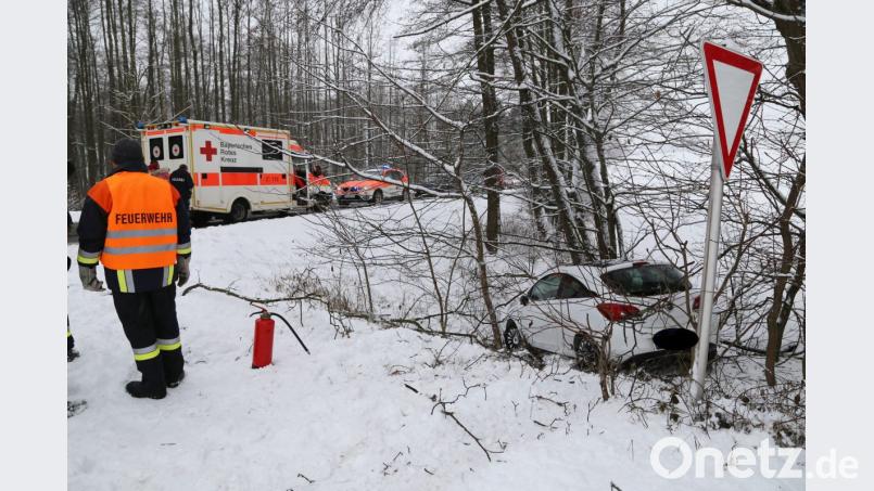 Der Corsa landete im Straßengraben. Bild: rw