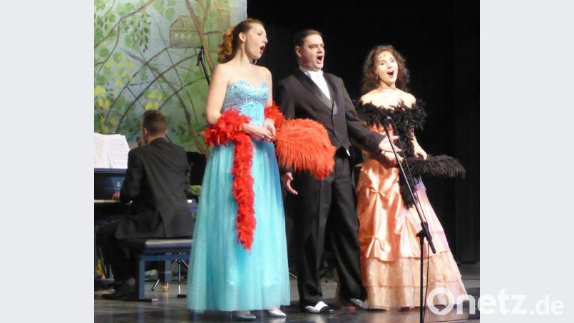 Die drei Solisten Olga Bezacci (Sopran), Mila Wilden (Tenor) und Ginger McFerrin (Sopran) Bild: fsb
