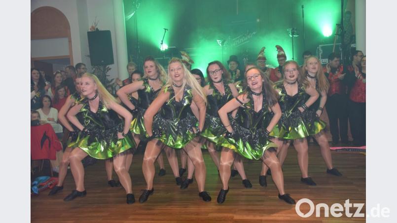 "Rock am Hof" ist heuer das Motto des Showtanzes beim Faschingskomitee in Schmidmühlen. Bild: bö