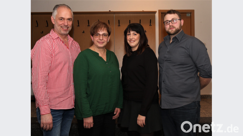 Der Vorstand der Katholischen Theatergruppe Grafenwöhr wurde einstimmig bestätigt: (von links) Wolfgang Bräutigam, Regina Bräutigam, Stefanie Lacher und Florian Danninger. Bild: rgr