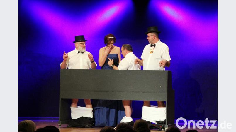 Die 3 Tenöre am Klavier mit Prinzessin Marina II Bild: jma