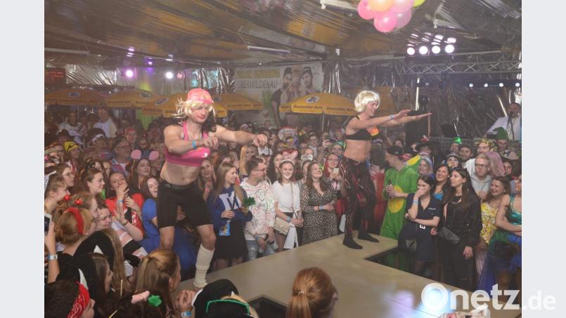 Bei seiner Faschingsveranstaltung im Naabtalhaus lässt es der SC Luhe-Wildenau wieder richtig krachen. Höhepunkt ist eine Modenschau der etwas anderen Art. Bild: bey