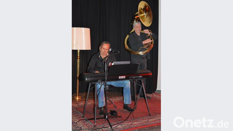 Man kann es drehen, man kann es wenden, bei Christian Jung und Udo Schwendler steht am Ende immer der Blues. Bild: kge