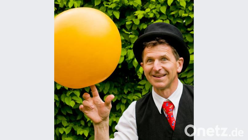 Der Mann hat eine besondere Gabe: Sepp Fischer bringt Menschen zum Lachen, zum Staunen, er bringt Freude ins Leben. Bekannt ist Sepp Fischer als &quot;Sepp Schabernack&quot; Bild: exb
