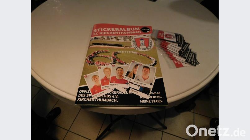 Das Sticker-Album des SC Kirchenthumbach. Bild: msh