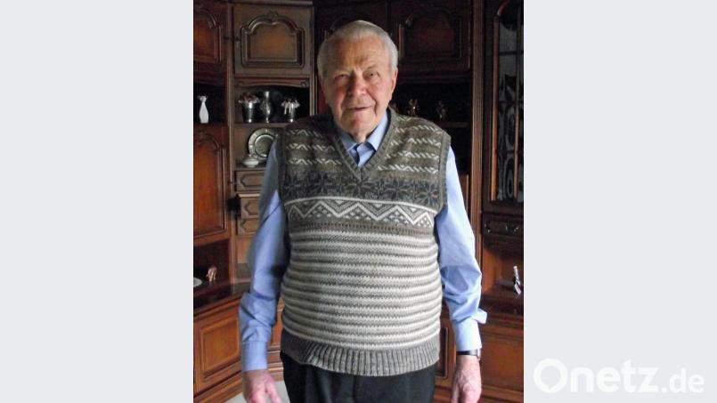 Bei bester Gesundheit feiert Franz Weiß seinen 90. Geburtstag im Kreise seiner Familie. Bild: Dobmeier