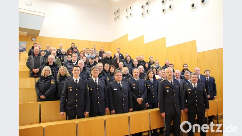 Die Mitglieder der Sicherheitswachten aus der ganzen Oberpfalz treffen sich in der Bereitschaftspolizei in Sulzbach-Rosenberg. Bild: Winterberg