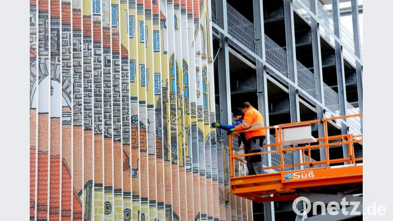 Am Parkdeck in der Marienstraße entsteht "Amberg im Großformat". Bild: Stephan Huber