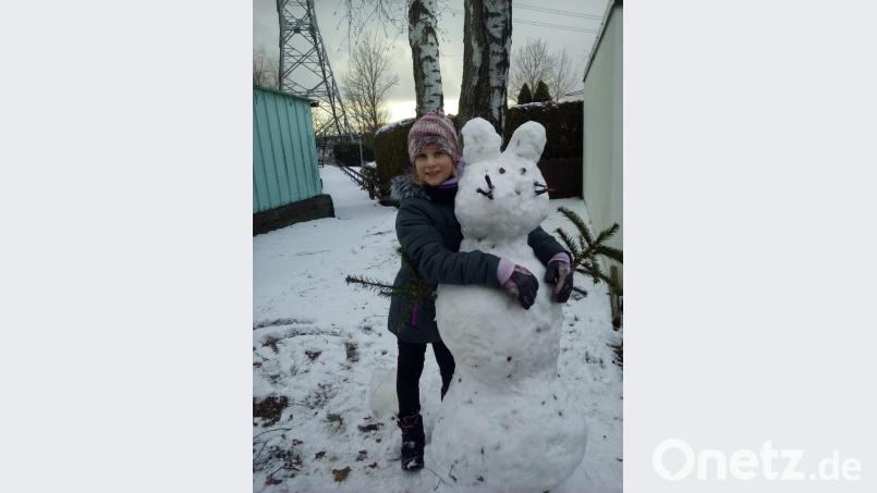Der Schneehase und Lena Peetz. Bild: exb/Peetz