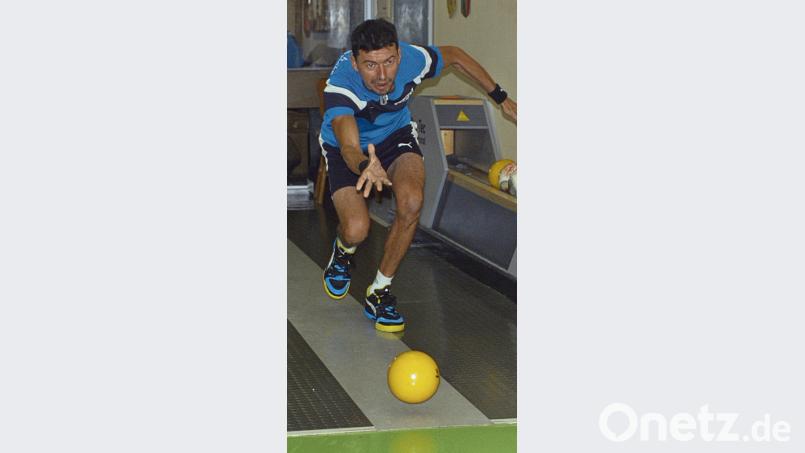 Die Zweitliga-Kegler des SKC Gut Holz SpVgg Weiden (im Bild David Junek) empfangen am Samstag die zweite Mannschaft des SKC Nibelungen Lorsch. Bild: otr