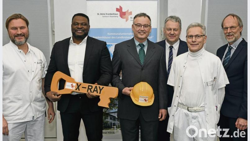 Vorstellungsrunde mit (von links) Klaus Nester, Bakia Bessog, Helge Simon, Richard Reisinger, Hans Thaufelder und Klaus Emmerich. Bild: Petra Hartl