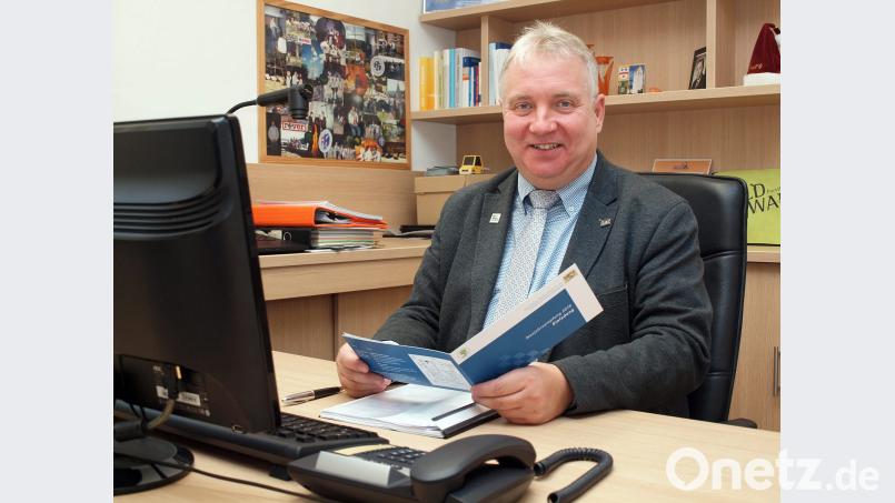 Bürgermeister Markus Dollacker in seinem Büro. Bild: sön
