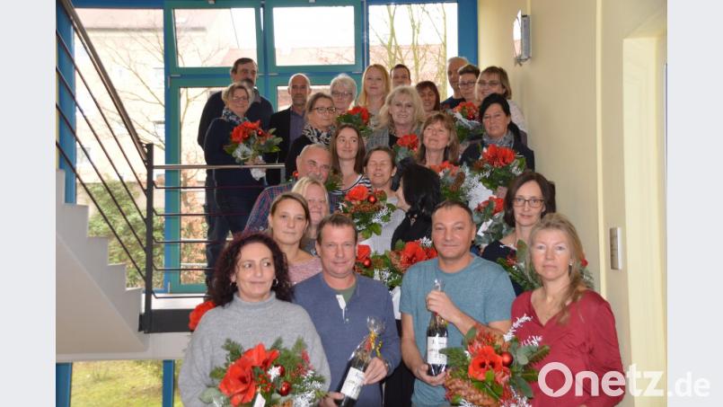 Diese Mitarbeiter sind seit Jahrzehnten dem Unternehmen verbunden. Bild: exb