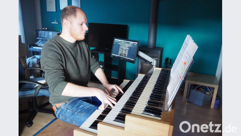 Kathedralen-Sound in den eigenen vier Wänden: Die Konstruktion vom Florian Sorgenfrei macht es möglich, dieses System bequem an andere Konzertorte zu verfrachten. Bild: bl