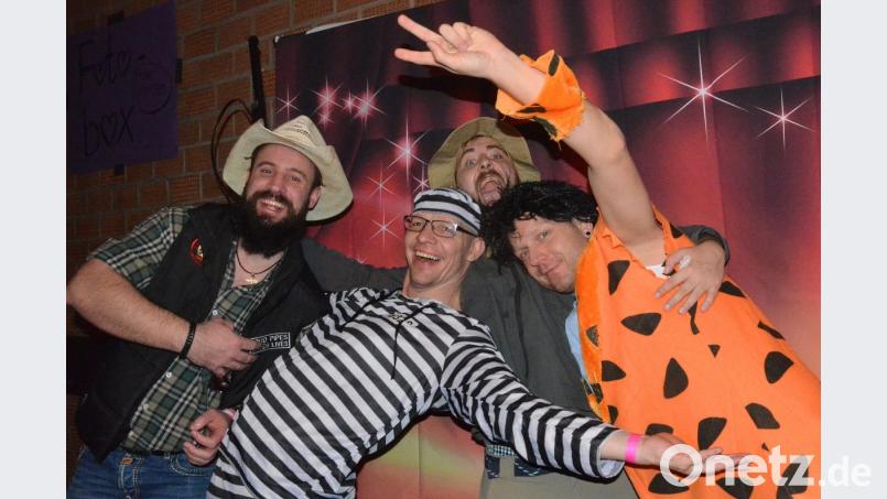 Cowboy, Sträfling, Indiana Jones und Fred Feuerstein: Alle haben ihren Spaß. Bild: Kunz