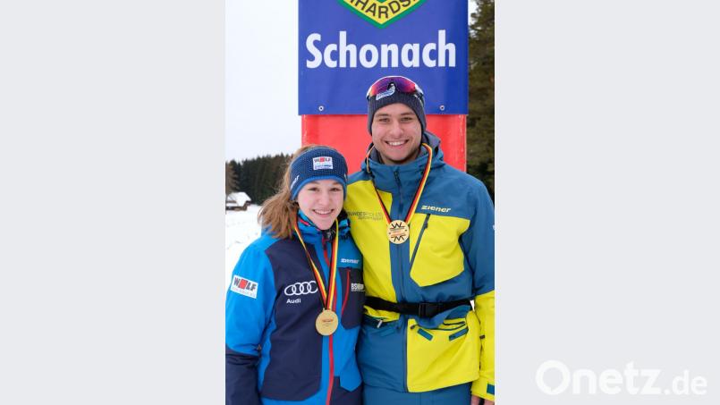 Goldmedaillengewinner: Miriam Reisnecker und Jonas Schröter vom SC Monte Kaolino Hirschau. Bild: rer